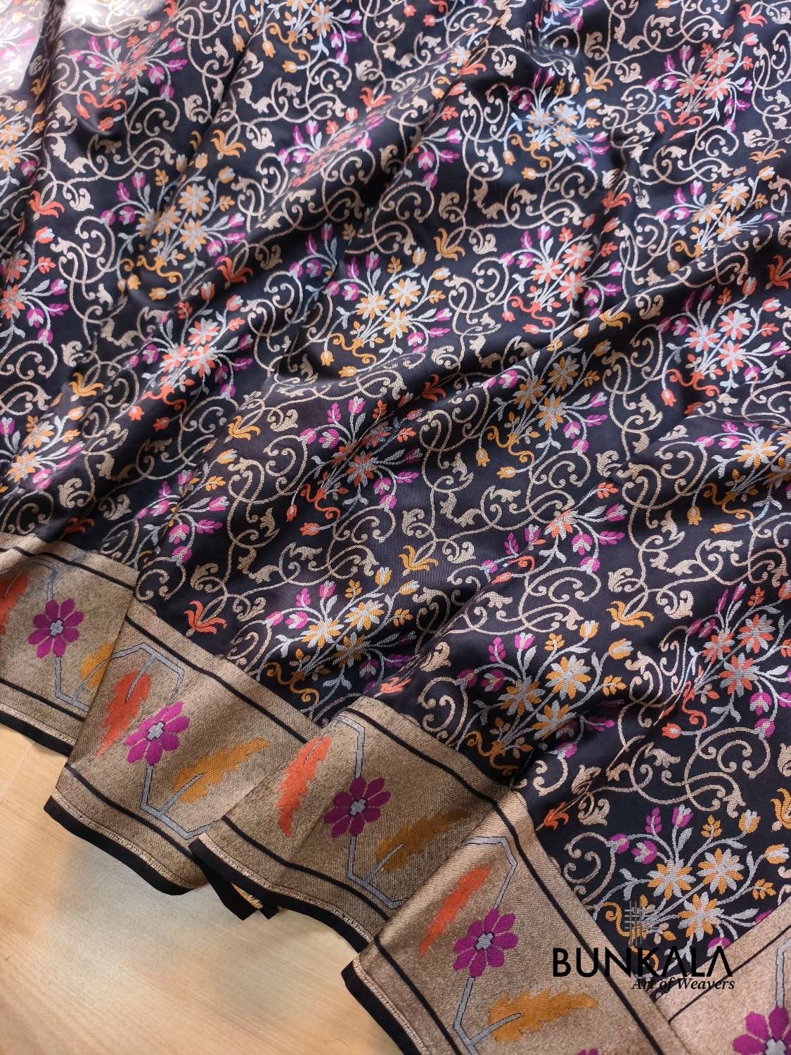 Black Ektara Banarasi Jamdani Meenakari Weaved Silk Saree 