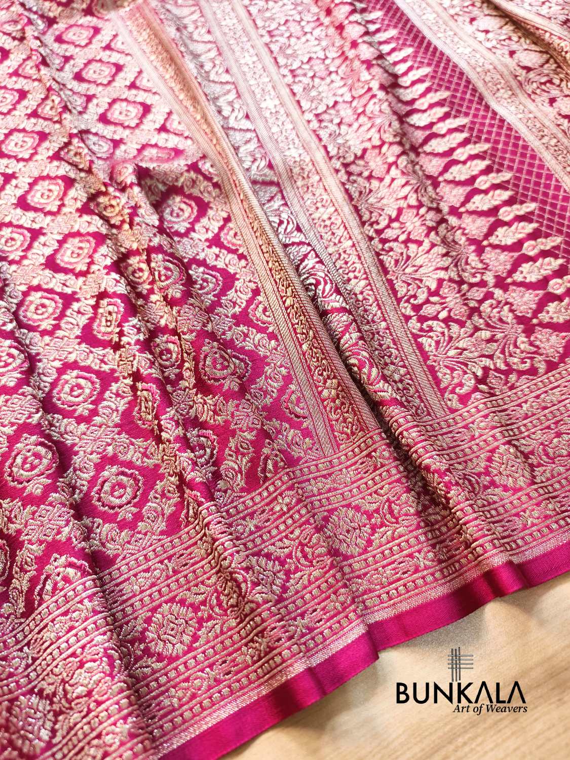 Bridal Magenta Brocade Weaved Banarasi Mashru Silk Saree