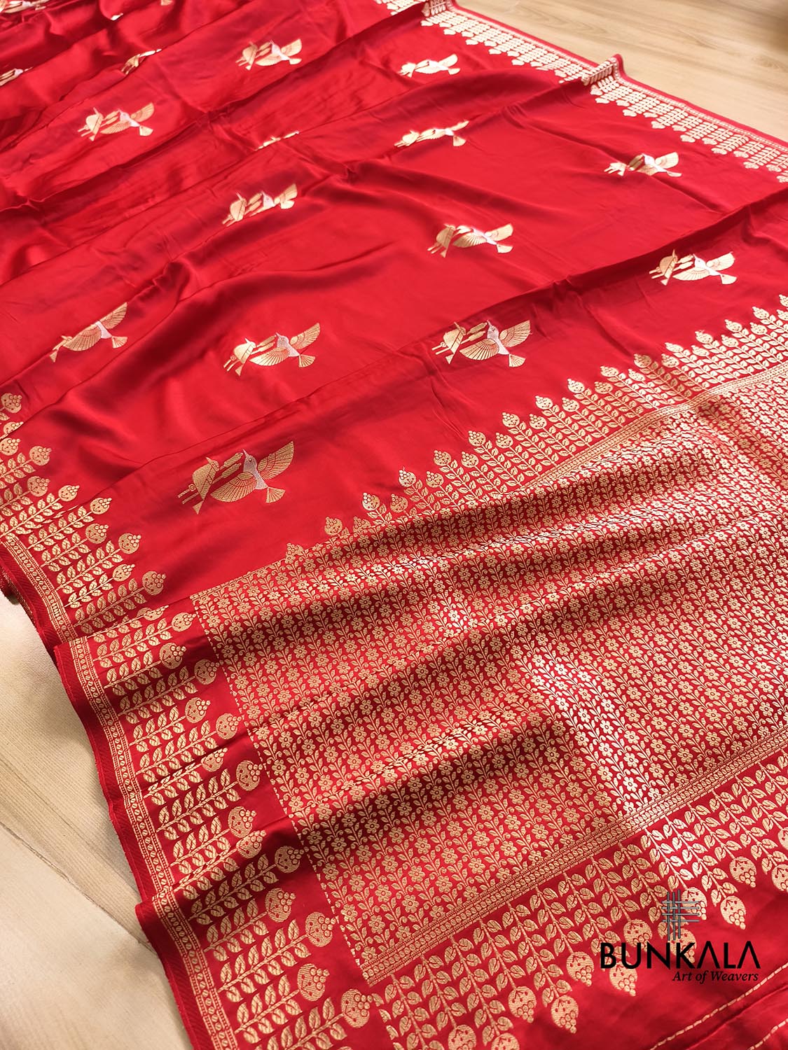 Bridal Red Birds Motif Banarasi Mashru Silk Saree