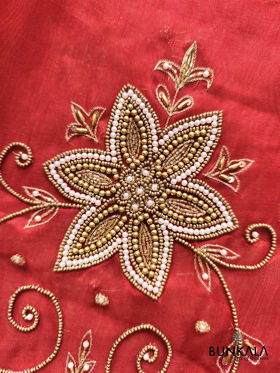 Bridal Red Pure Tissue Hand Embroidered Work Banarasi Saree