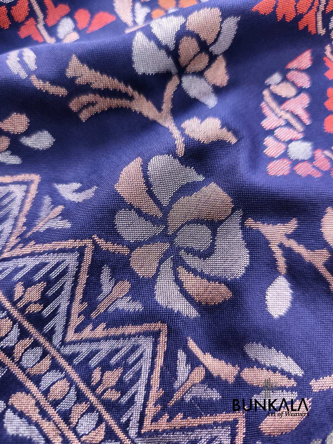 Deep Blue Ektara Banarasi Jamdani Meena Geometric Weaved Silk Saree 