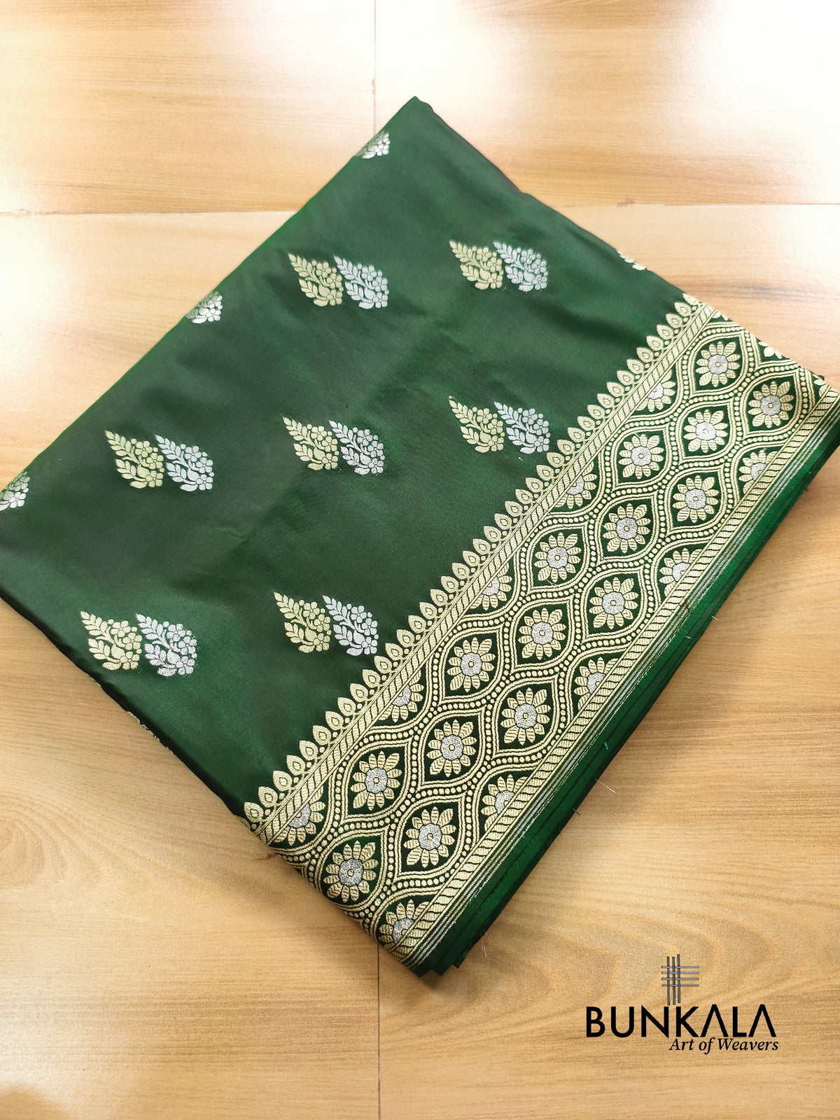Deep Green Sona Rupa Booti Banarasi Silk Saree
