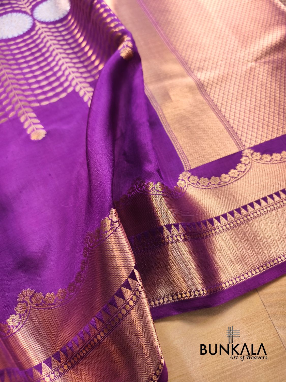 Deep Purple Sona Rupa Geometric Design Pure Banarasi Mango Silk Saree