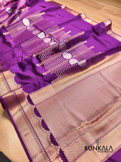 Deep Purple Sona Rupa Geometric Design Pure Banarasi Mango Silk Saree