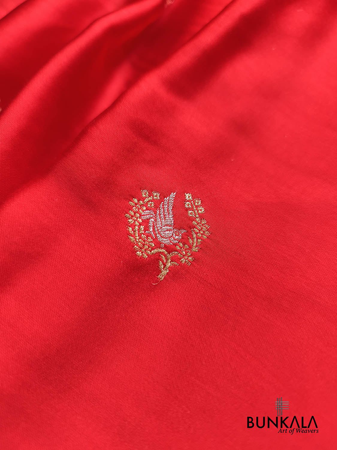 Deep Red Peacock Motif Weaved Banarasi Mashru Silk Saree