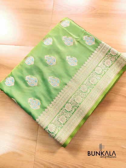 Dual Shade Green Meena Vintage Buti Banarasi Mashru Silk Saree 