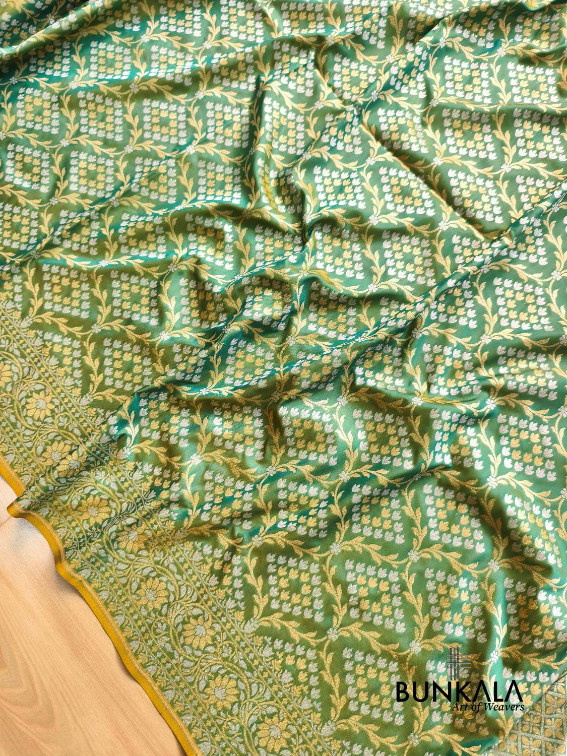 Dual Shade Green Sona Rupa Floral Jaal Banarasi Silk Saree 