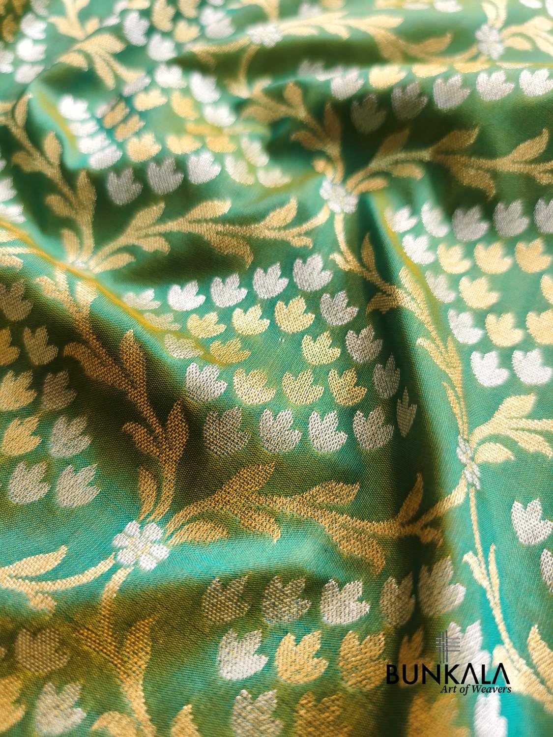Dual Shade Green Sona Rupa Floral Jaal Banarasi Silk Saree 