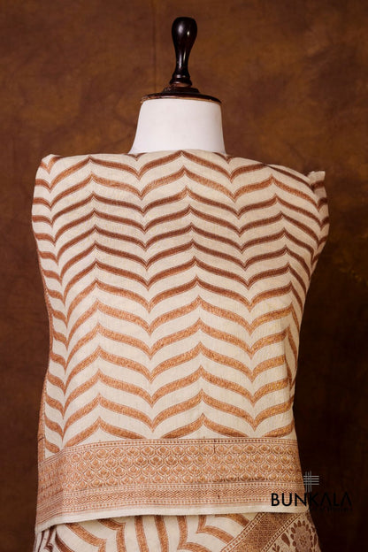 Dyeable Geometric Antique Zari Handloom Banarasi Pure Natural Moonga Silk Dupatta