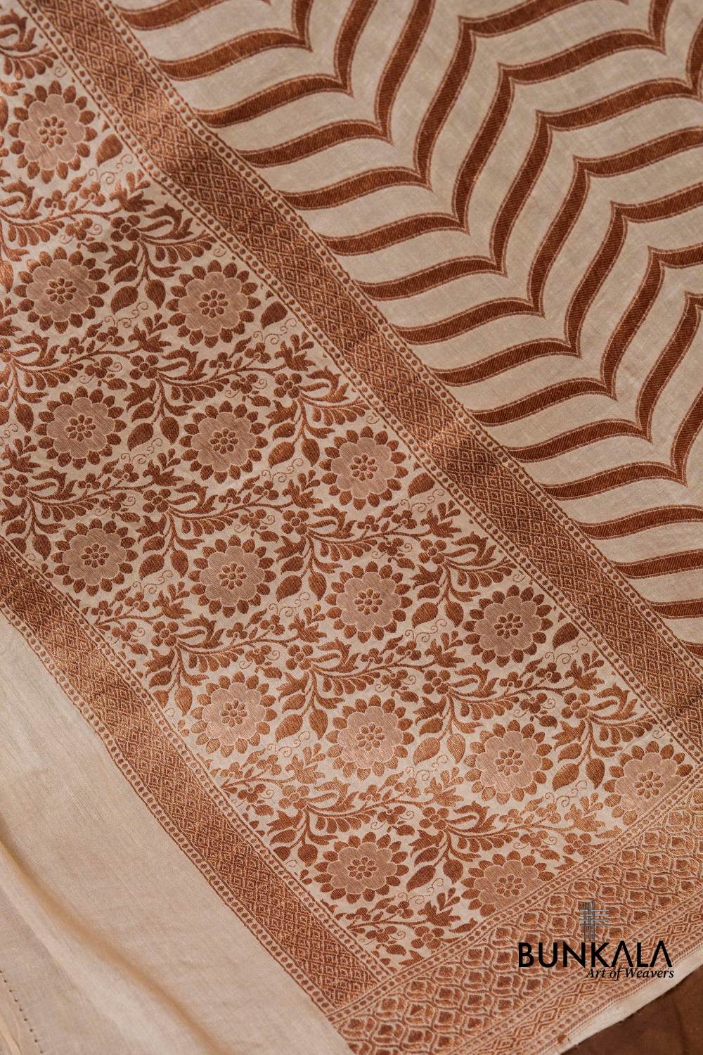 Dyeable Geometric Antique Zari Handloom Banarasi Pure Natural Moonga Silk Dupatta