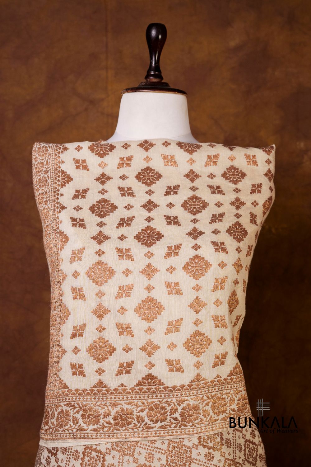 Dyeable Geometric Antique Zari Handloom Banarasi Pure Natural Moonga Silk Dupatta