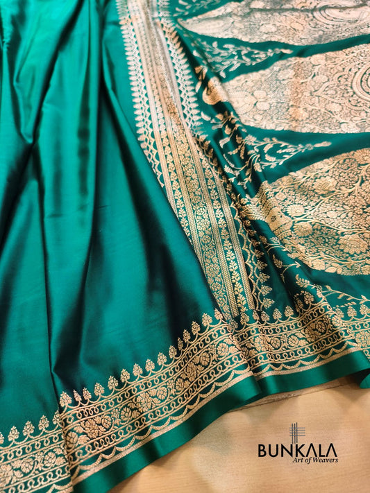 Emerald Green Plain Banarasi Mashru Soft Silk Saree with Paisley Pallu