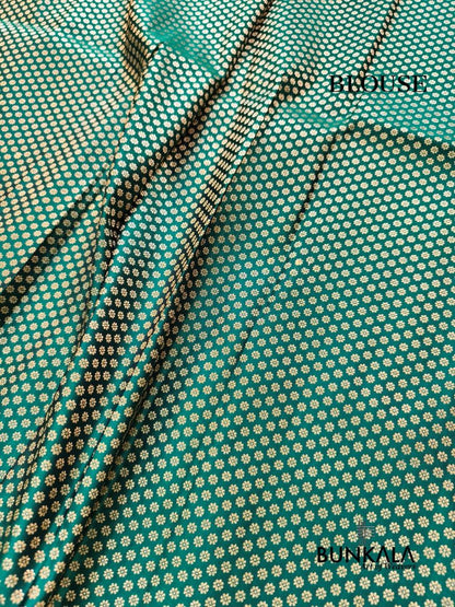 Emerald Green Plain Banarasi Mashru Soft Silk Saree with Paisley Pallu