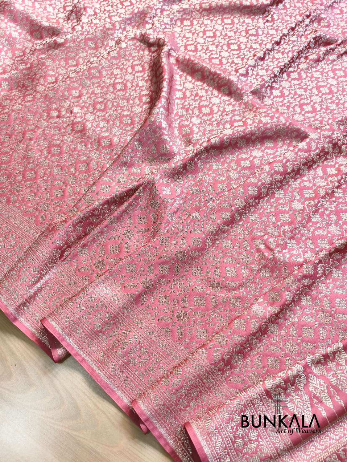 Gazri Pink Brocade Weaved Banarasi Mashru Silk Saree