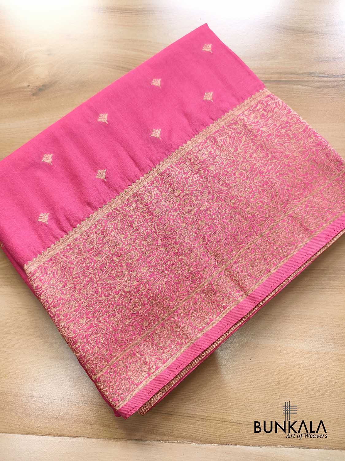 Gazri Pink Sona Zari Buti Banarasi Georgette Saree