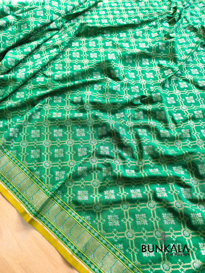 Green Ektara Banarasi Jamdani Geometric Weaved Silk Saree