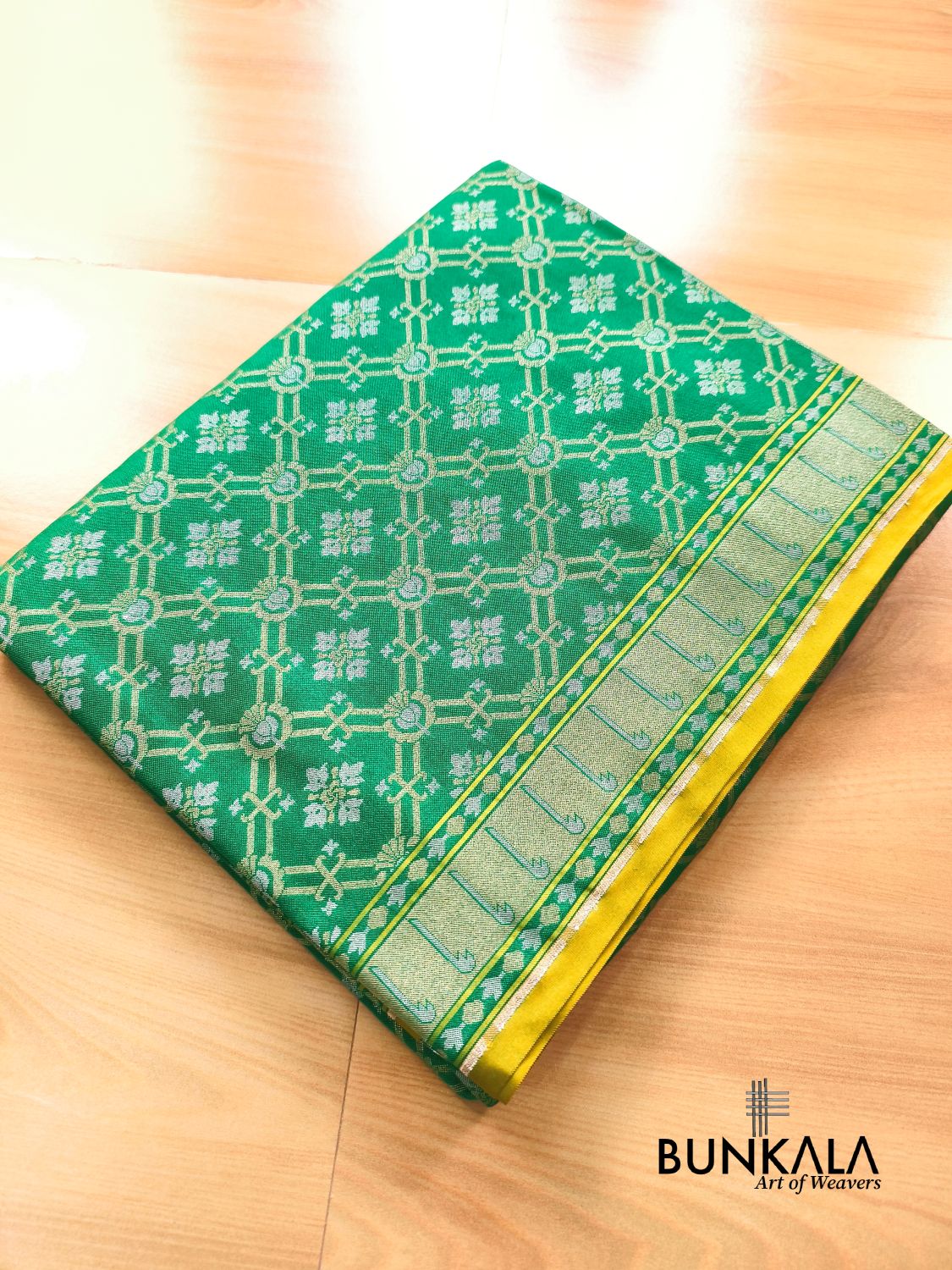Green Ektara Banarasi Jamdani Geometric Weaved Silk Saree