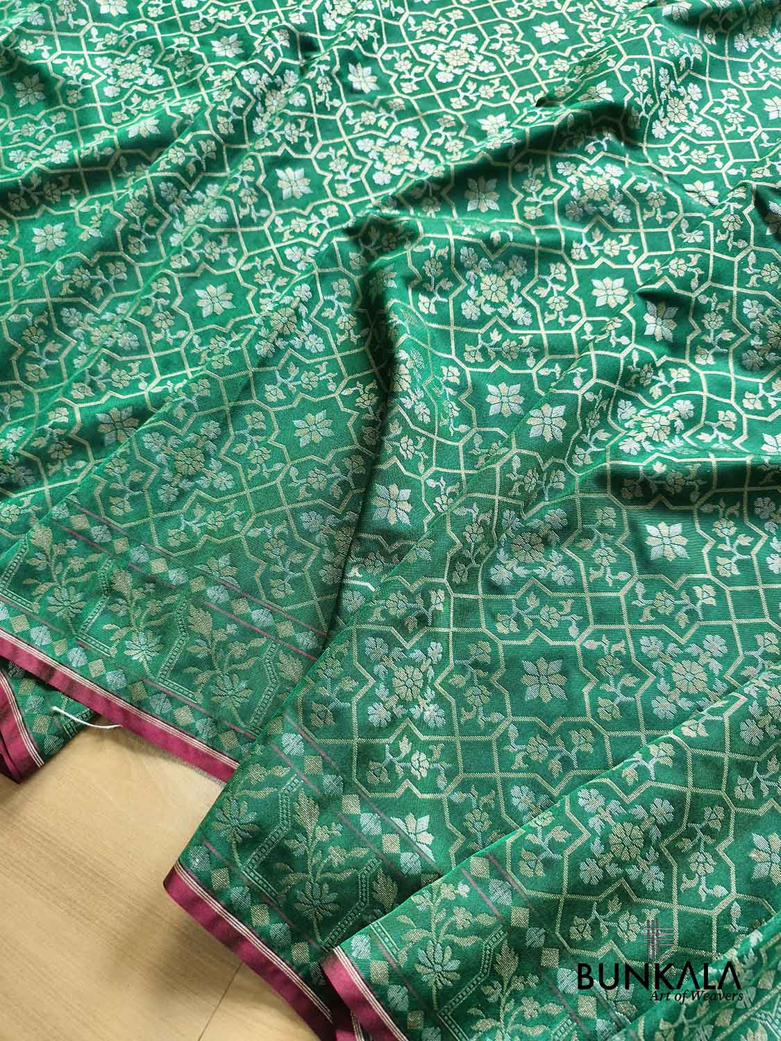 Green Ektara Banarasi Jamdani Weaved Silk Saree