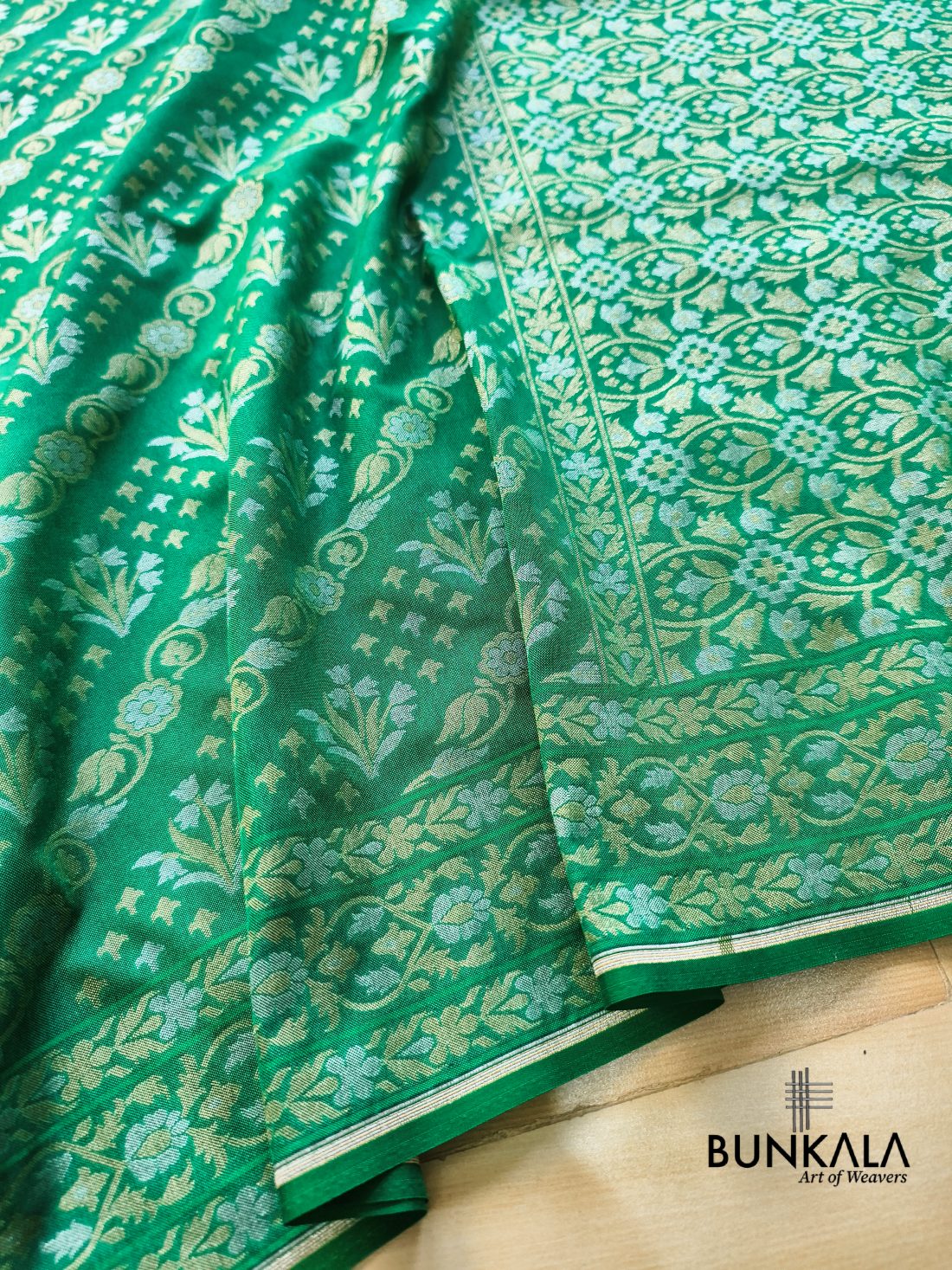 Emerald Green Ektara Banarasi Jamdani Weaved Silk Saree