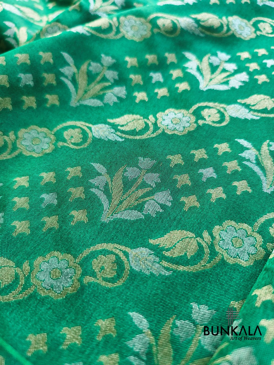 Emerald Green Ektara Banarasi Jamdani Weaved Silk Saree