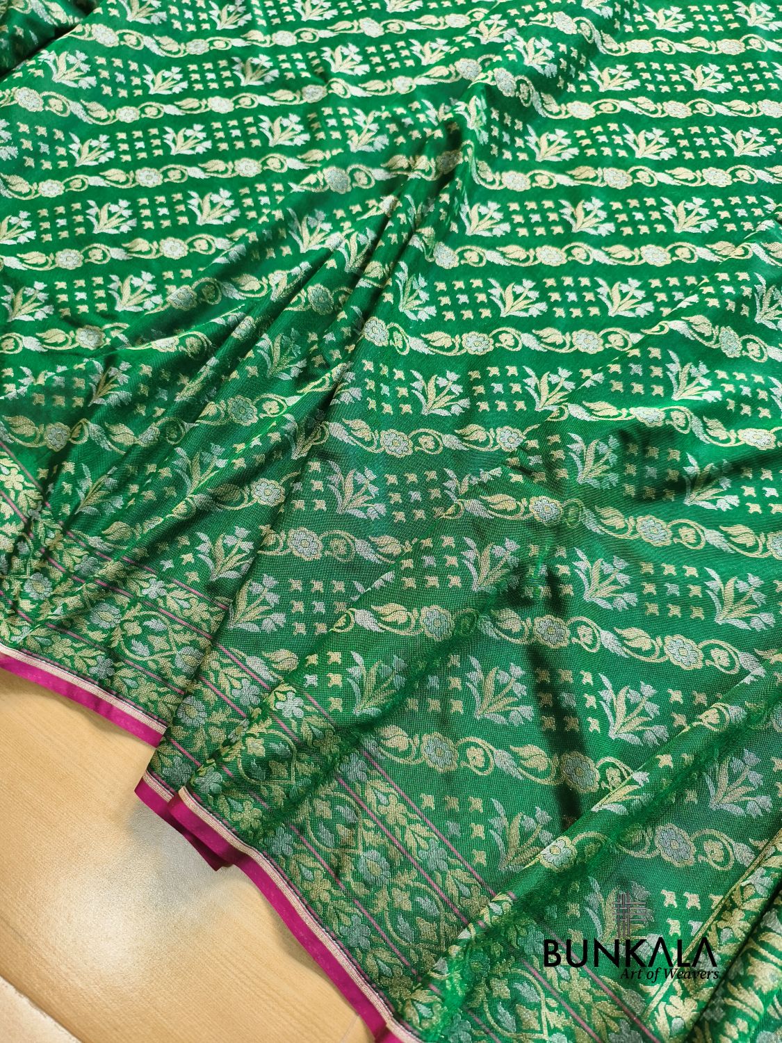 Green Ektara Banarasi Jamdani Weaved Silk Saree