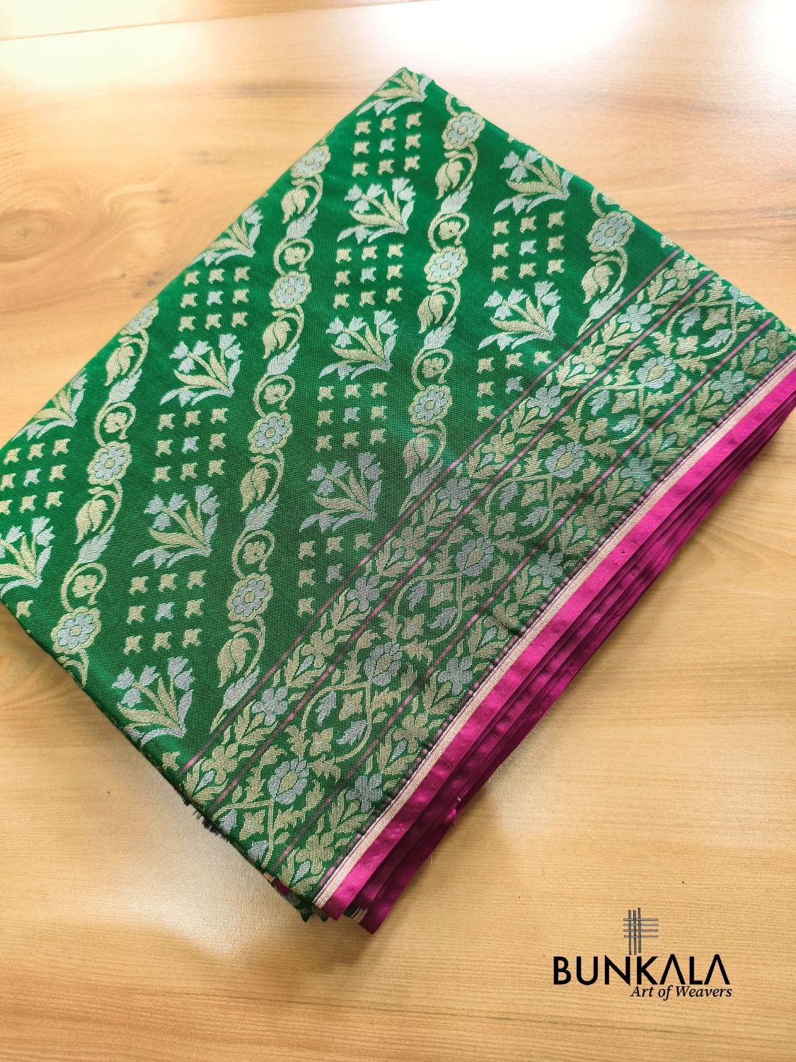 Green Ektara Banarasi Jamdani Weaved Silk Saree