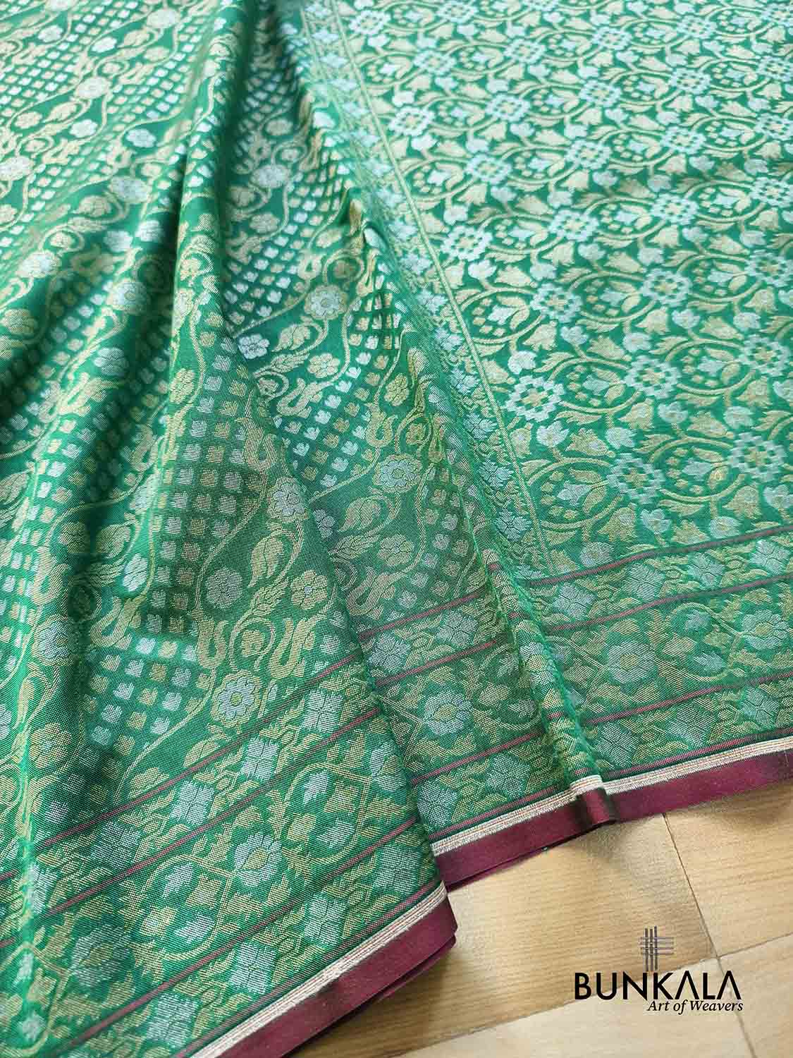 Green Ektara Banarasi Jamdani Weaved Silk Saree
