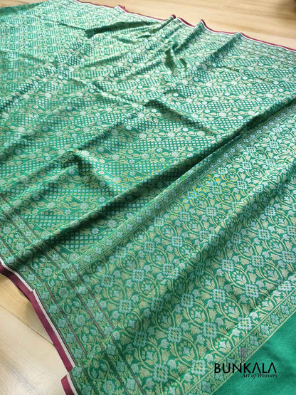 Green Ektara Banarasi Jamdani Weaved Silk Saree