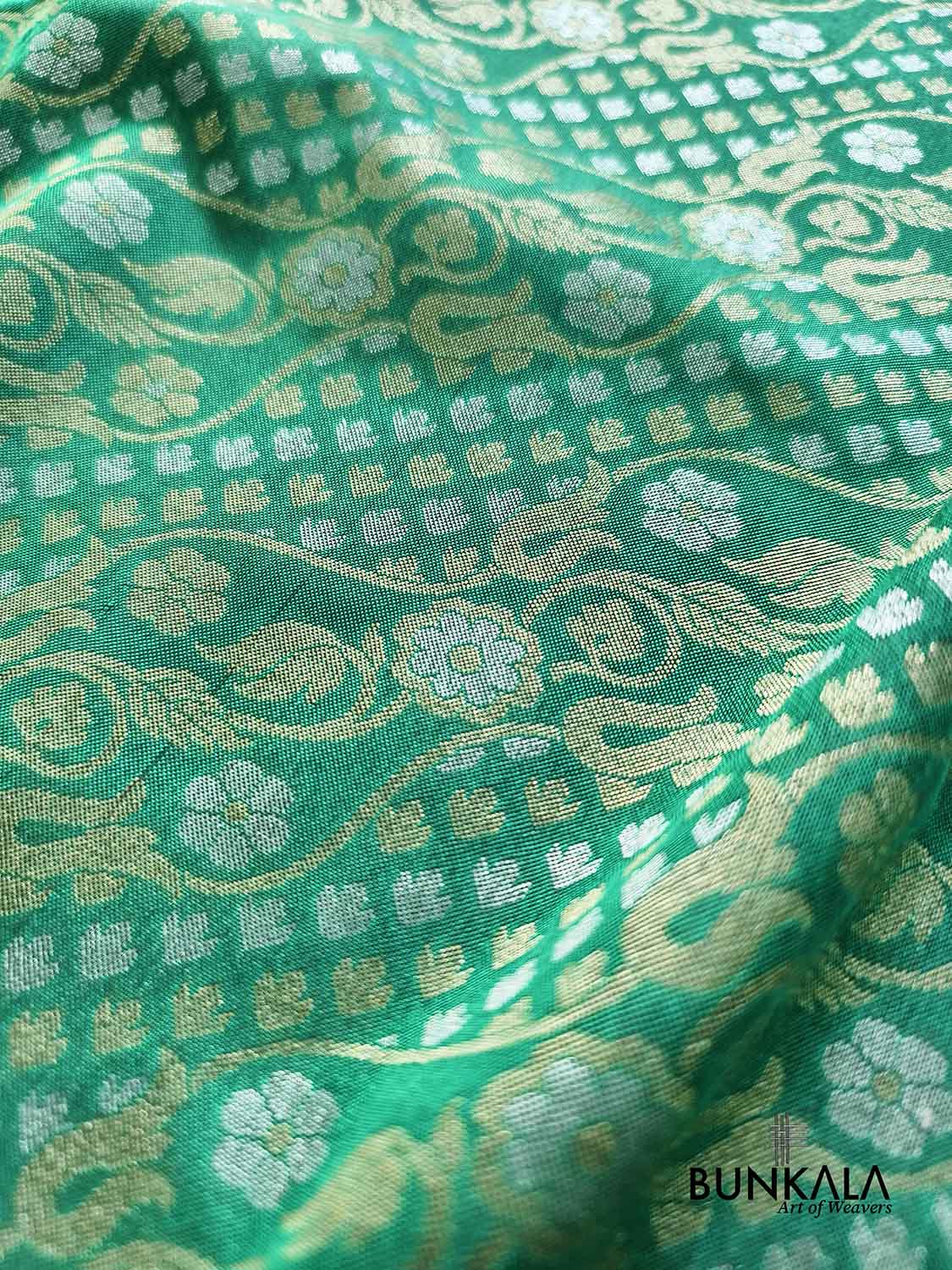 Green Ektara Banarasi Jamdani Weaved Silk Saree
