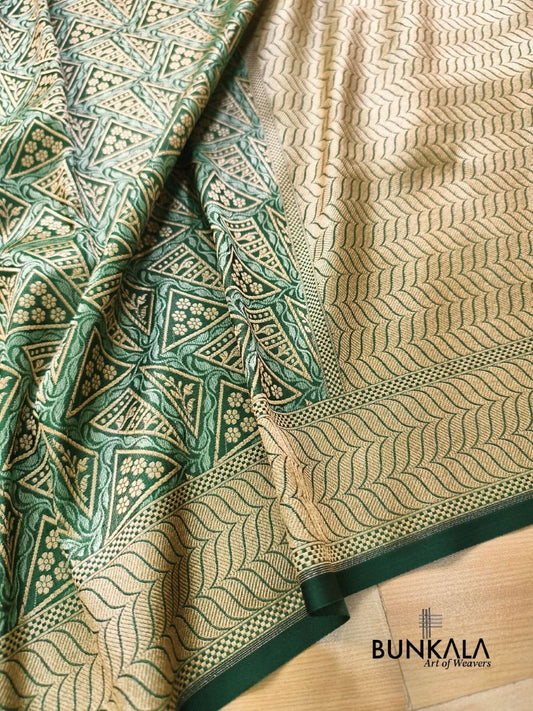 Green Geometrical Brocade Banarasi Mashru Silk Saree