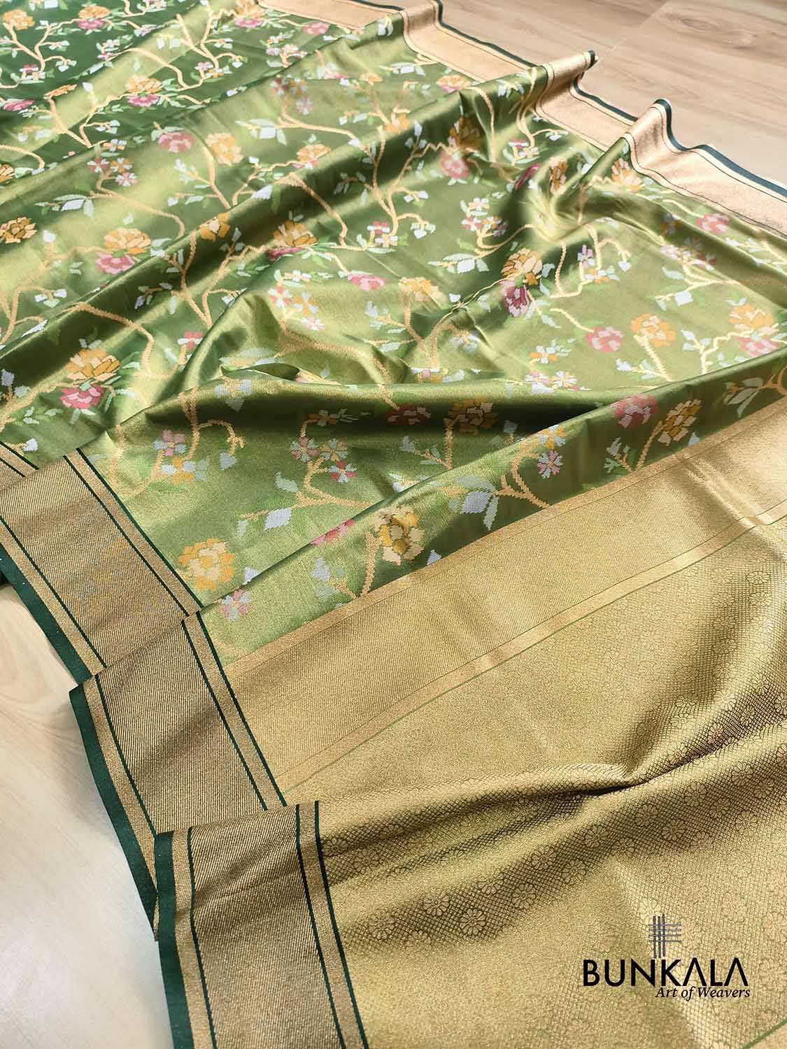 Green Jamdani Banarasi Floral Jaal Meenakari Weaved Tissue Saree