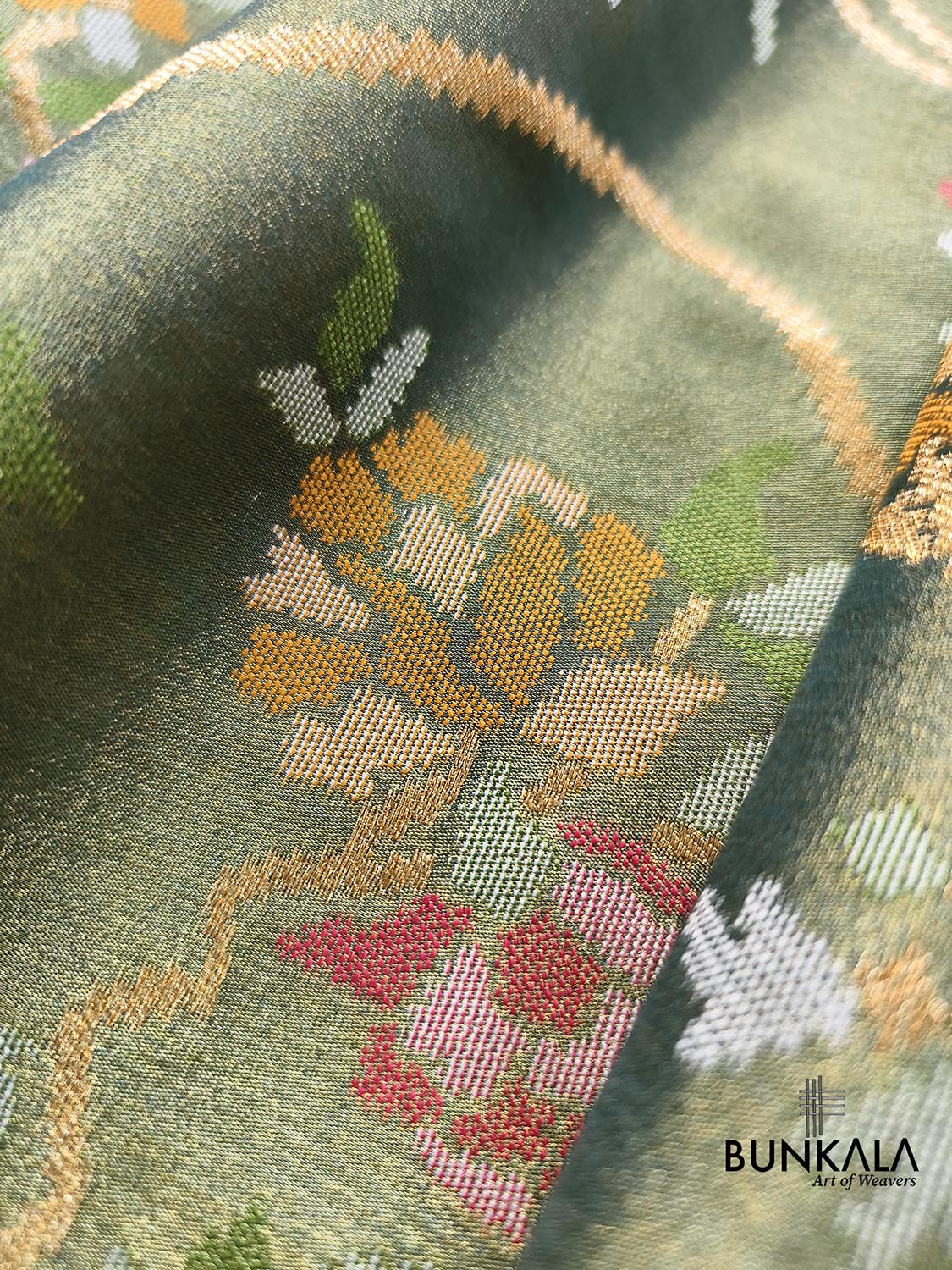 Green Jamdani Banarasi Floral Jaal Meenakari Weaved Tissue Saree