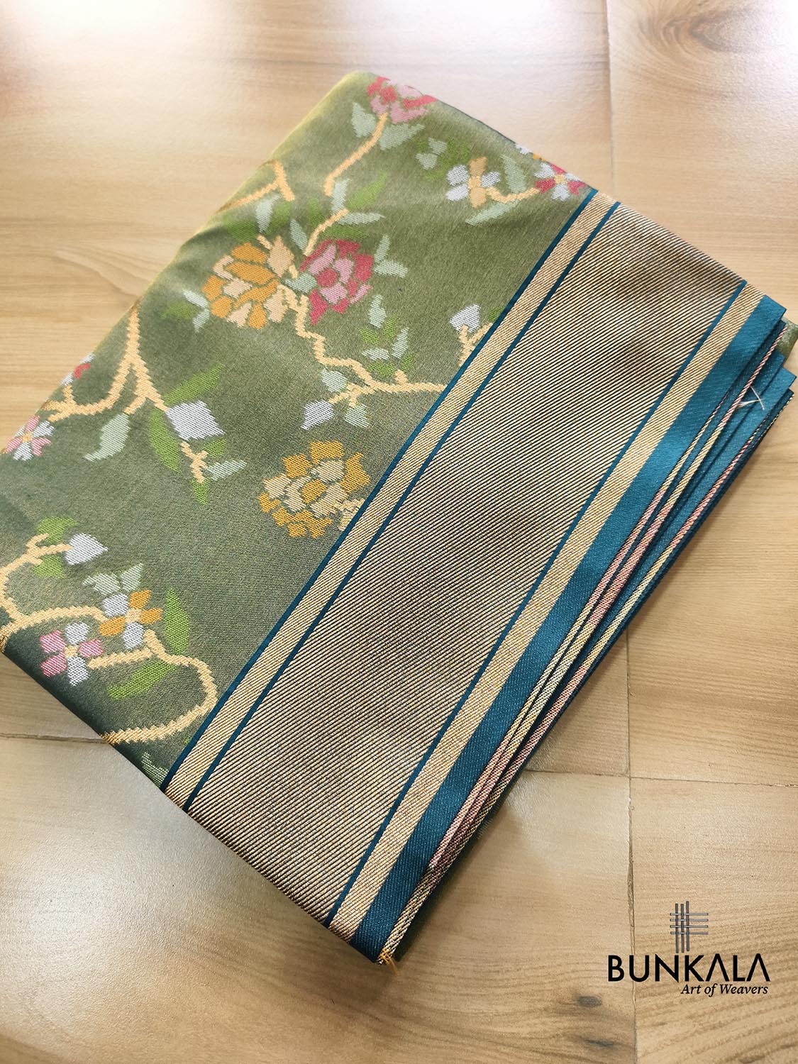 Green Jamdani Banarasi Floral Jaal Meenakari Weaved Tissue Saree