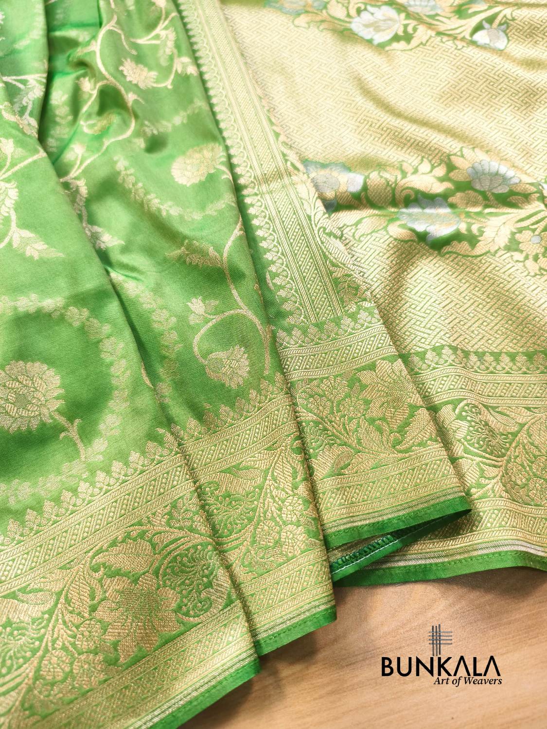 Green Sona Rupa Floral Jaal Banarasi Silk Saree 