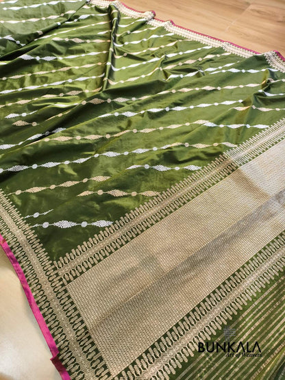 Green Sona Rupa Stripe Kadwa Handloom Banarasi Pure Katan Silk Saree
