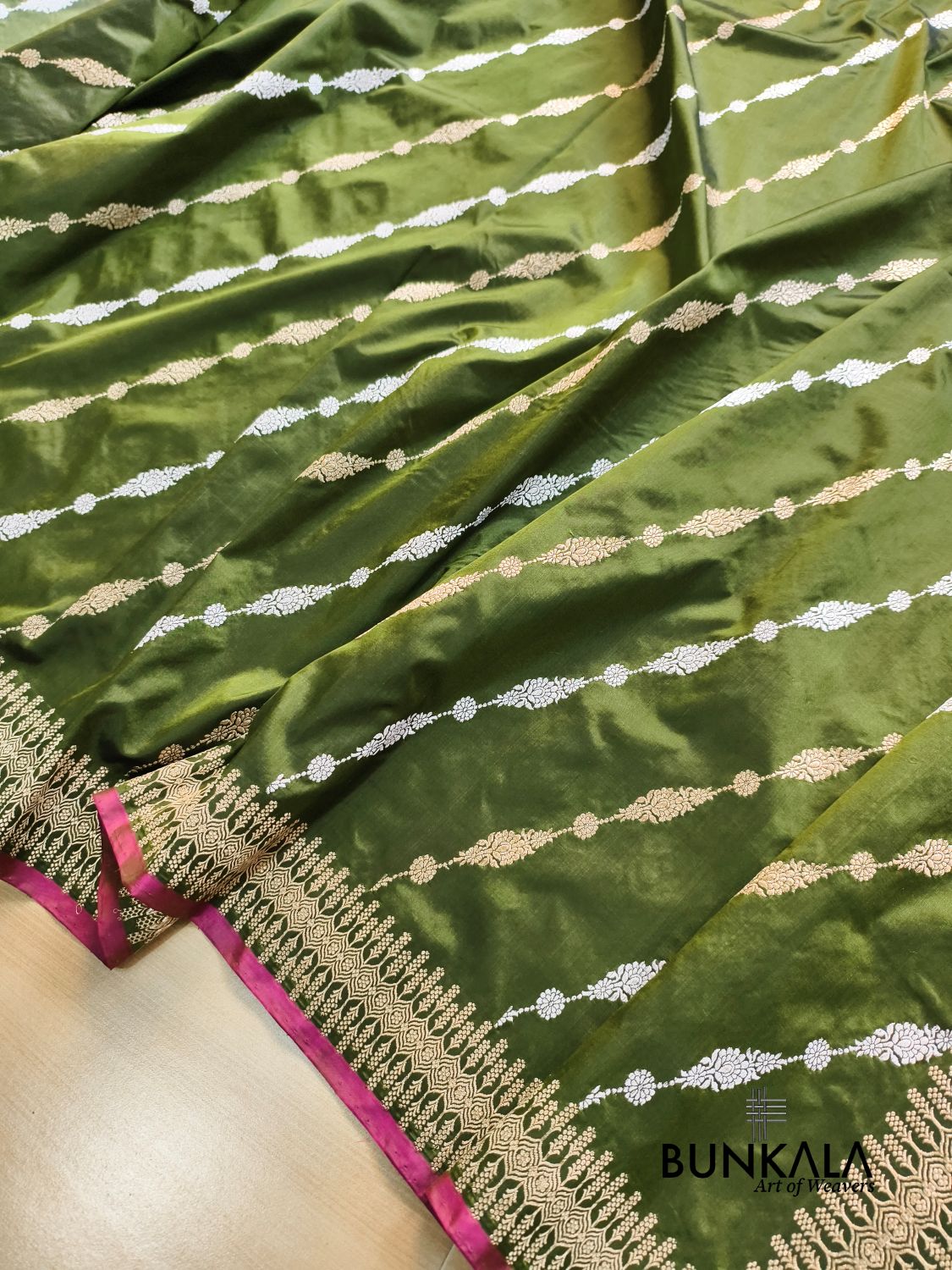 Green Sona Rupa Stripe Kadwa Handloom Banarasi Pure Katan Silk Saree