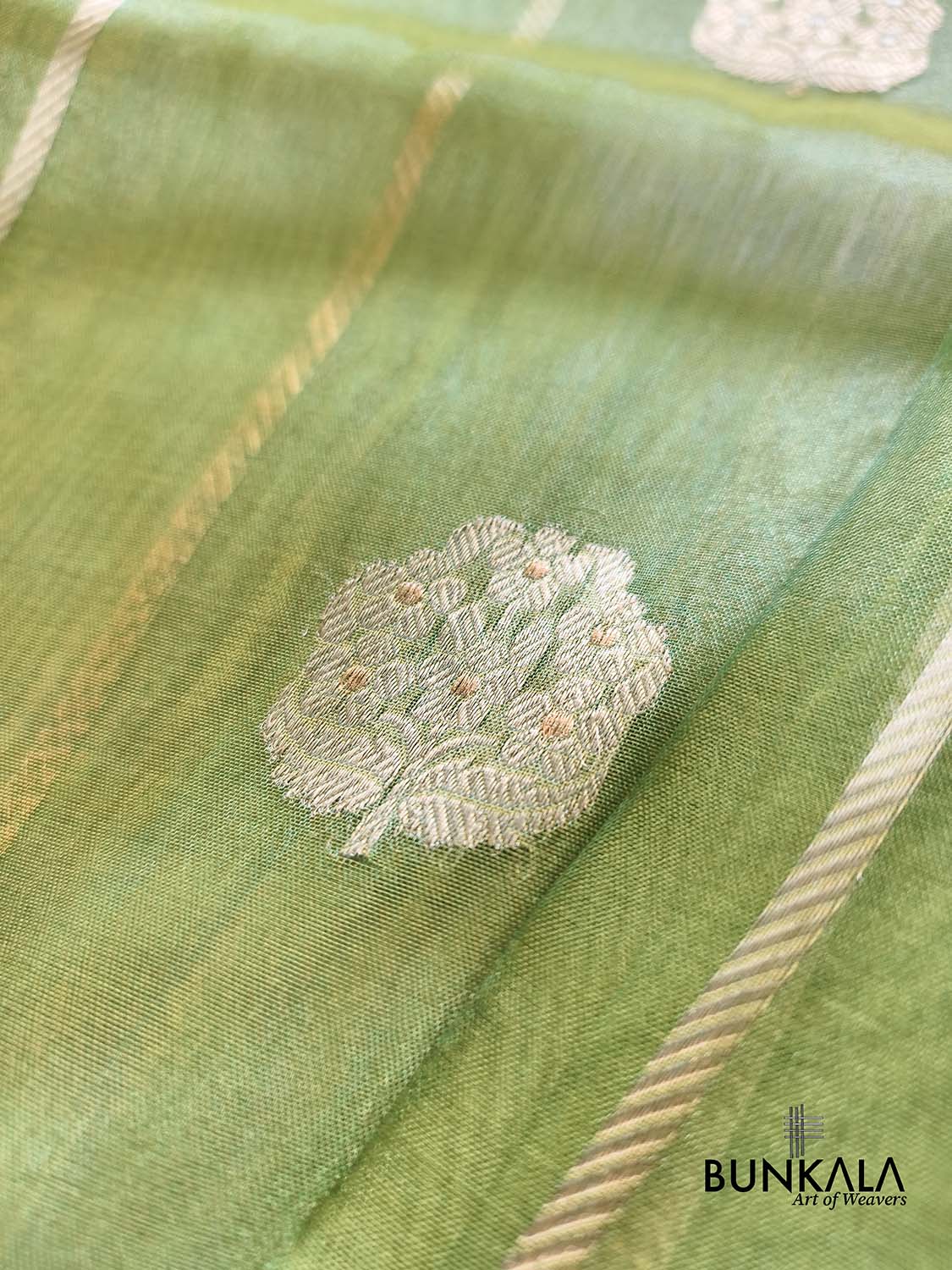 Green Stripe Buta Handloom Banarasi Pure Tissue Silk Saree