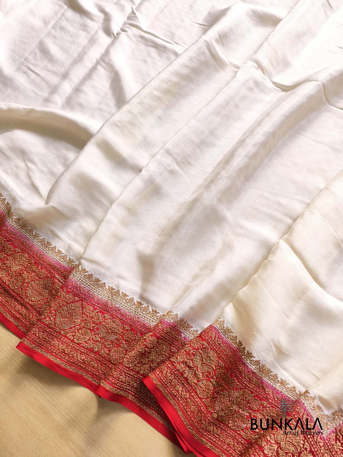 Ivory with Red Contrast Plain Banarasi Georgette Saree