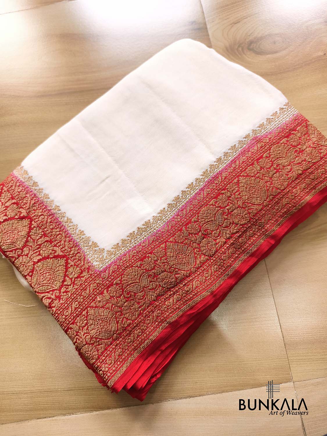 Ivory with Red Contrast Plain Banarasi Georgette Saree