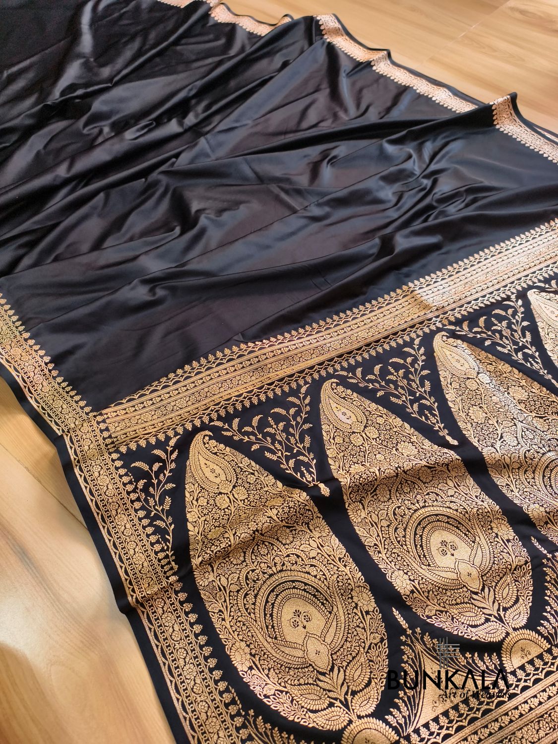 Jet Black Plain  Banarasi Mashru Soft Silk Saree with Paisley Pallu 