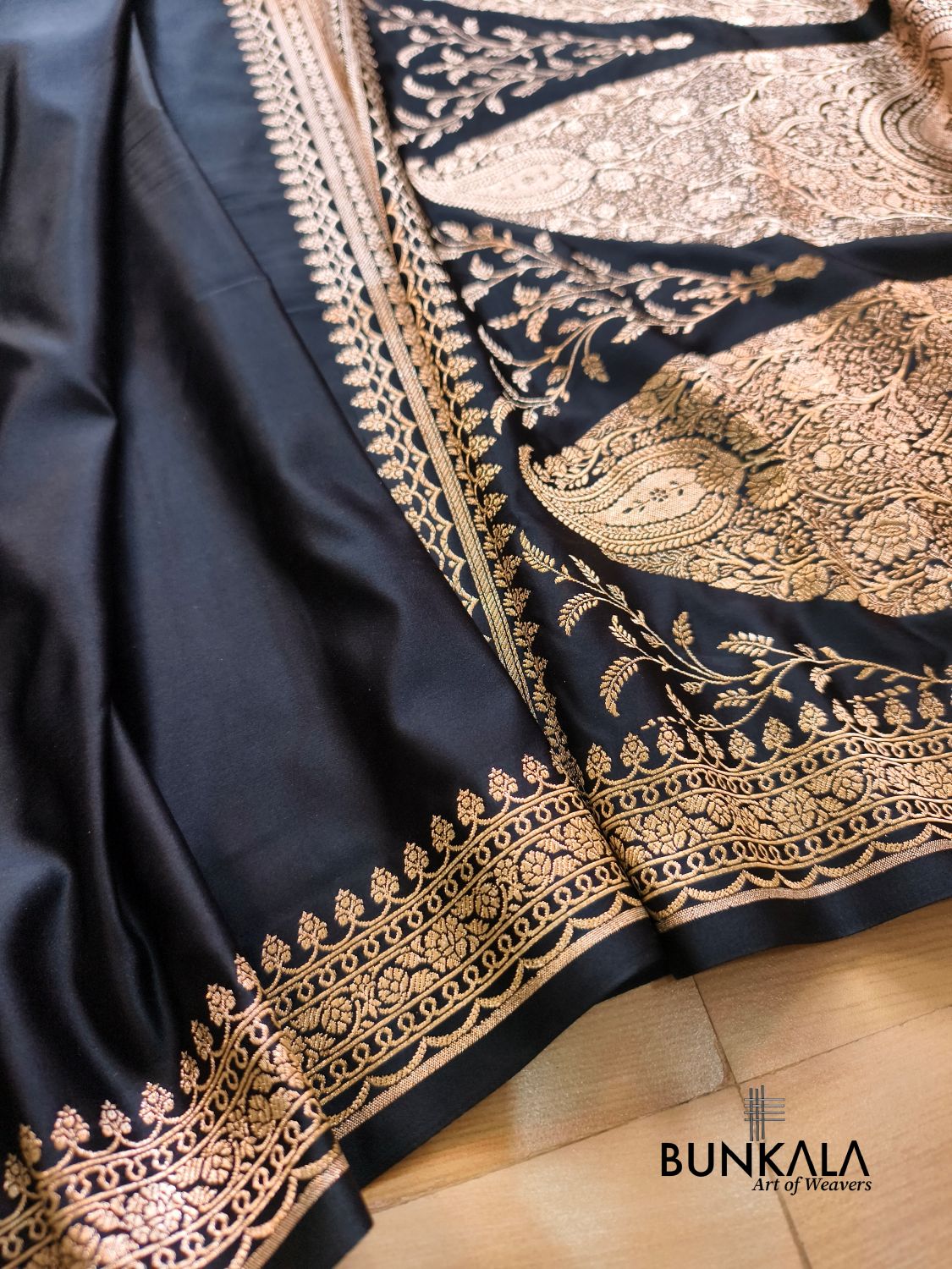 Jet Black Plain Banarasi Mashru Soft Silk Saree with Paisley Pallu 