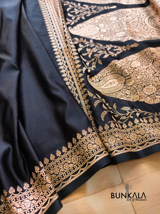 Jet Black Plain Banarasi Mashru Soft Silk Saree with Paisley Pallu 