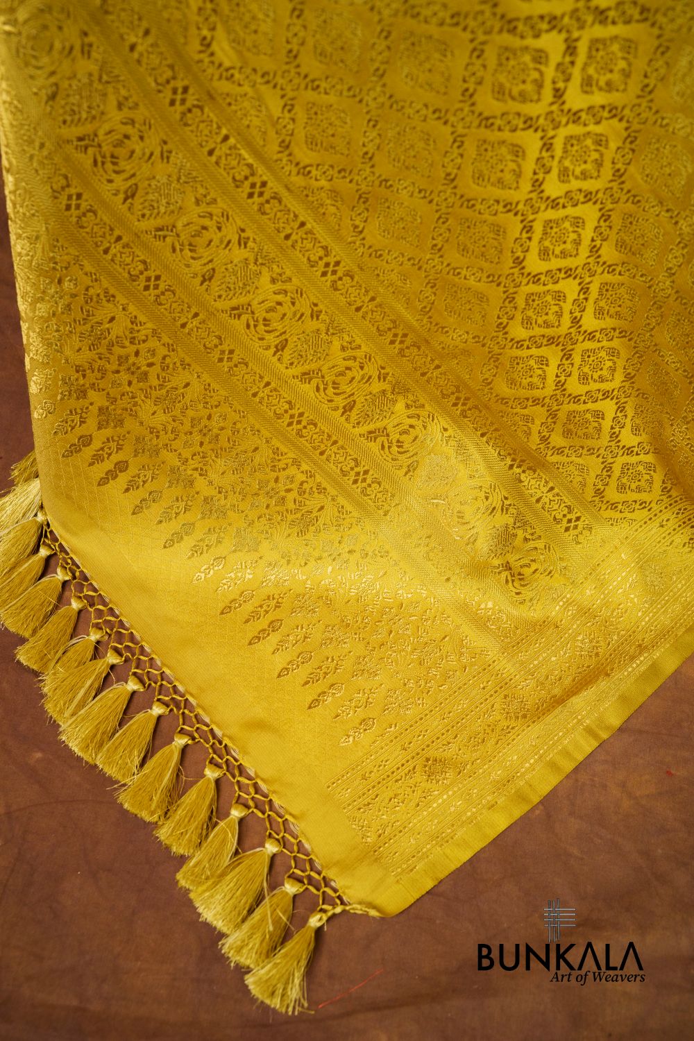 Lemon Yellow Daimond Jaal Brocade Resham Weaved Banarasi Mashru Silk Dupatta 