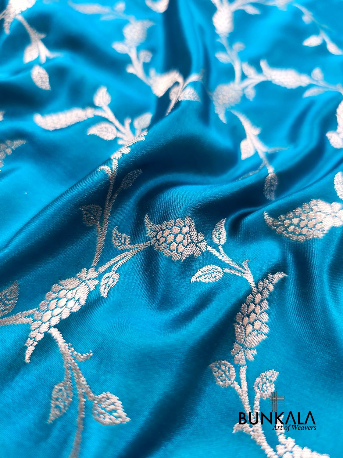 Light Blue Floral Jaal Banarasi Mashru Silk Saree 