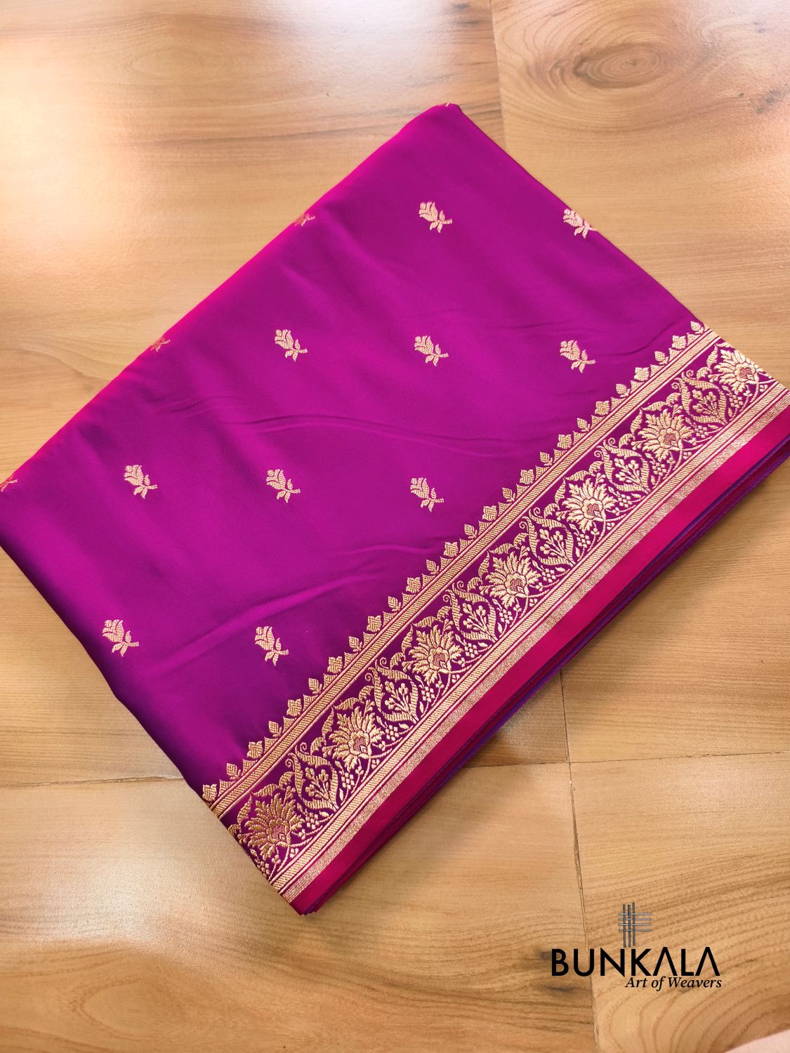 Magenta Pink Buti Banarasi Mashru Soft Silk Saree with Jaal Floral Pallu 