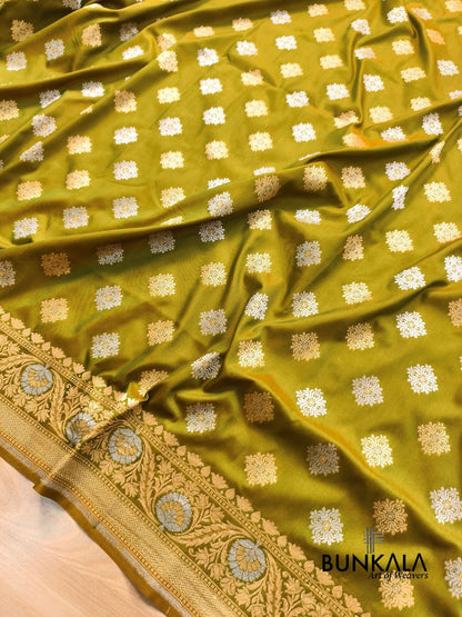 Mehendi Green Sona Rupa Booti Banarasi Silk Saree