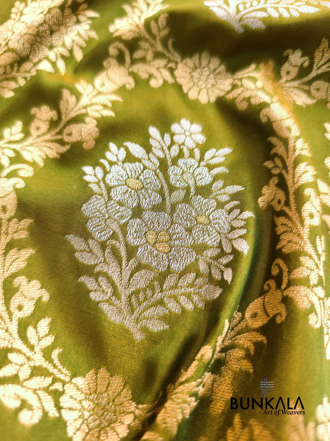 Mehendi Green Sona Rupa Floral Jaal Banarasi Silk Saree 