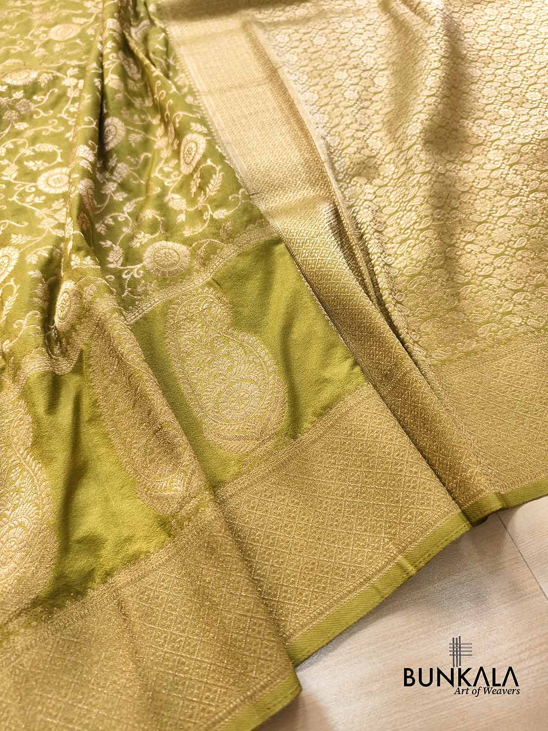 Mehendi Green Sona Zari Jaal Banarasi Georgette Saree