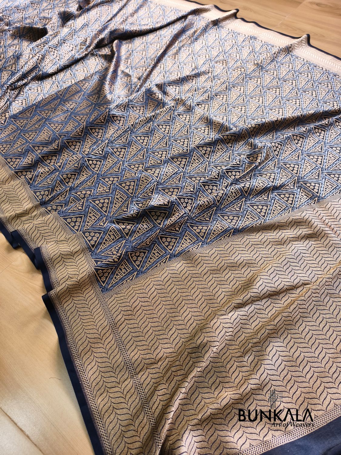 Midnight Blue Geometrical Brocade Banarasi Mashru Silk Saree