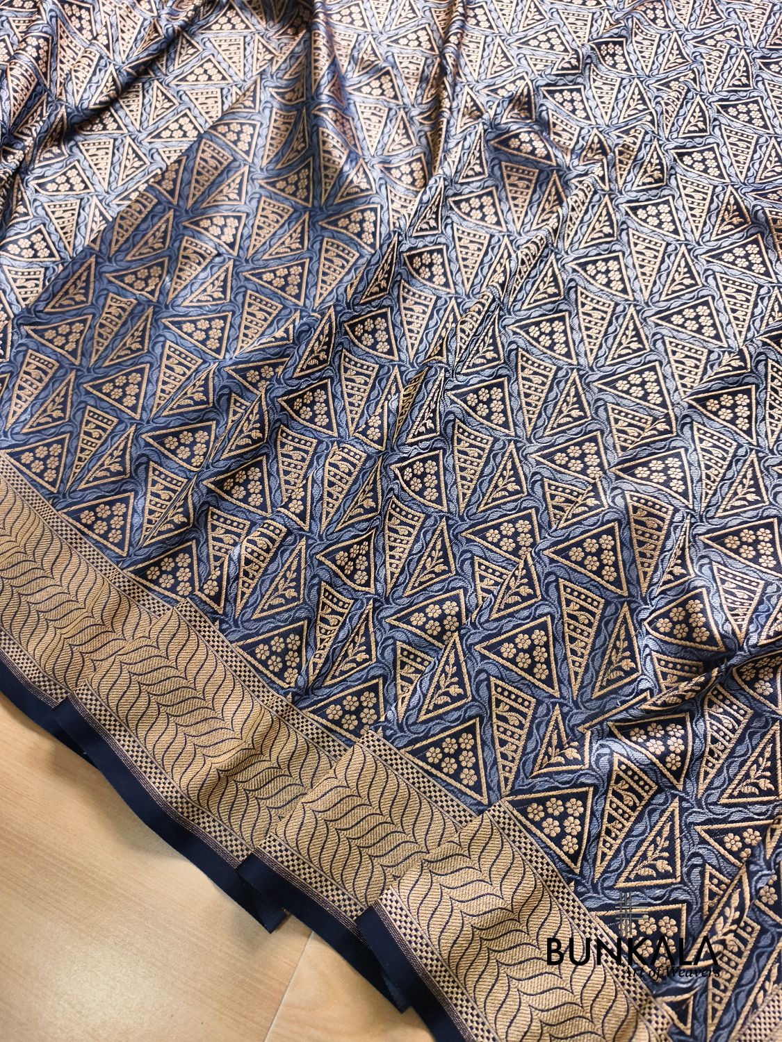 Midnight Blue Geometrical Brocade Banarasi Mashru Silk Saree